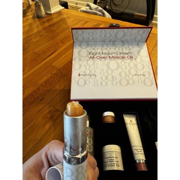 Elizabeth Arden 6 Piece Eight Hour Cream Gift Set In Red Box NEW - Picture 15 of 16